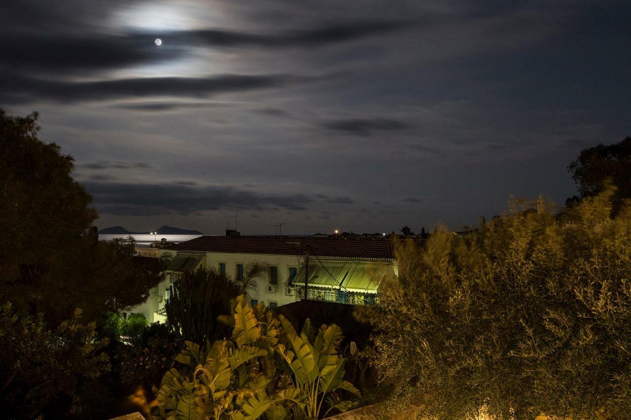 Two Olive Trees Guest House Spetses Town ภายนอก รูปภาพ