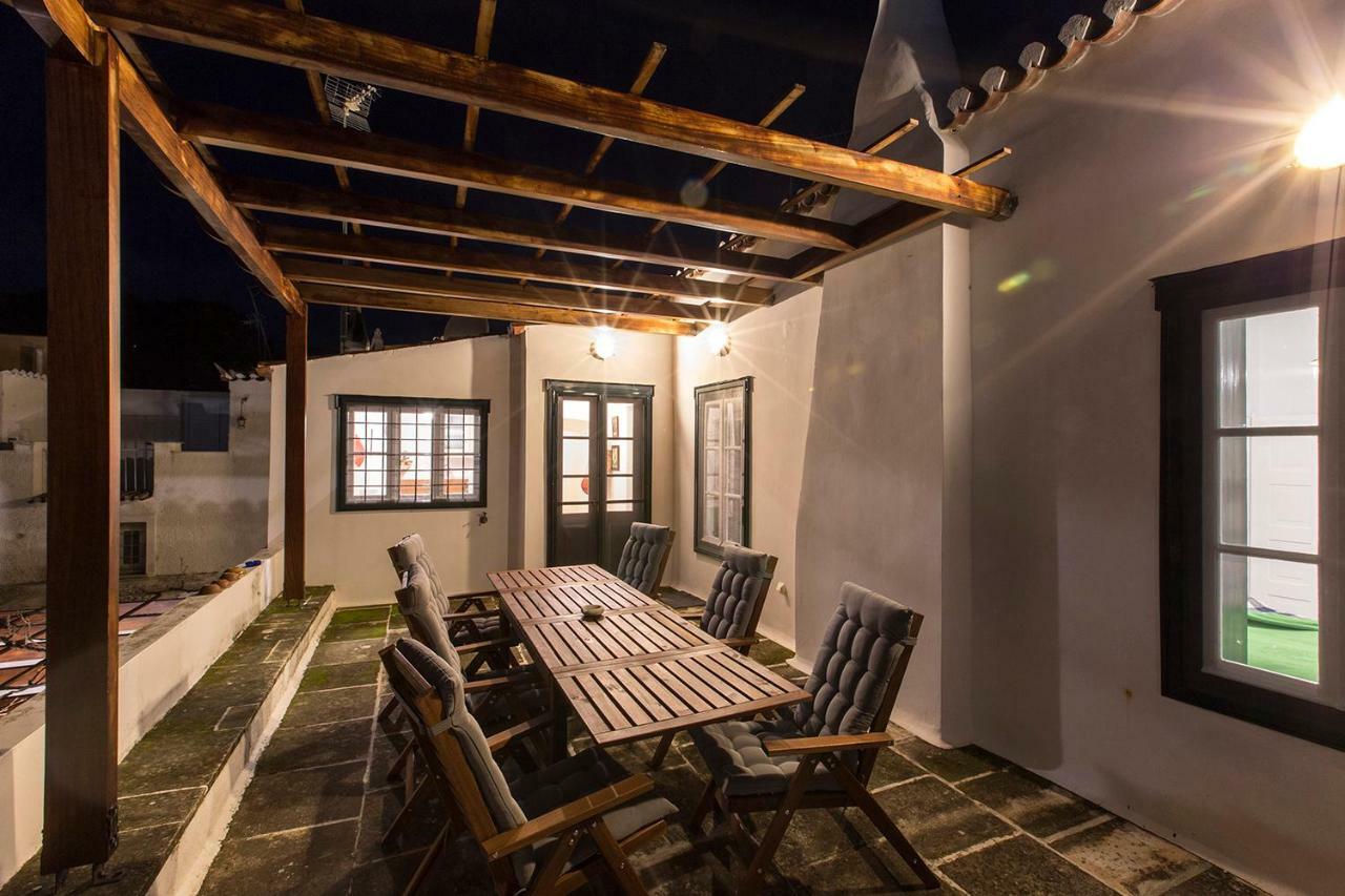 Two Olive Trees Guest House Spetses Town ภายนอก รูปภาพ