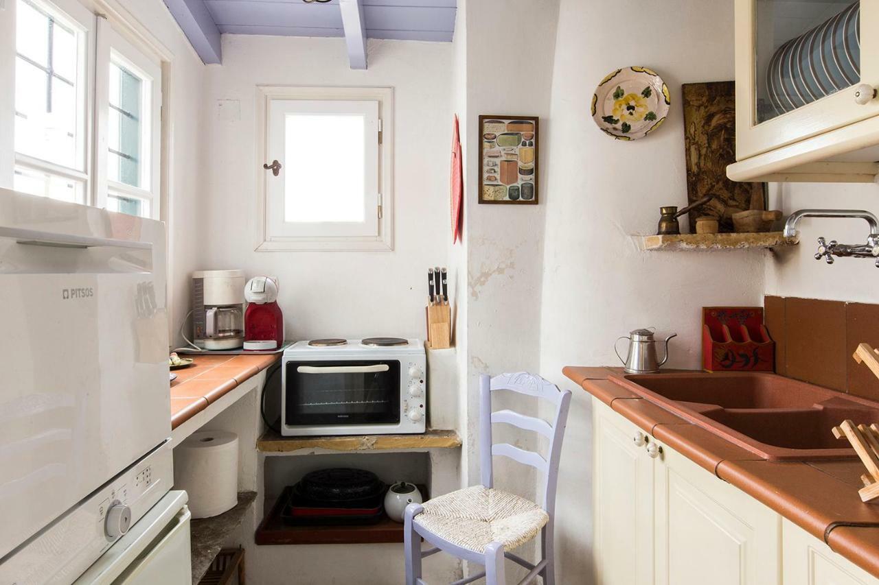 Two Olive Trees Guest House Spetses Town ภายนอก รูปภาพ