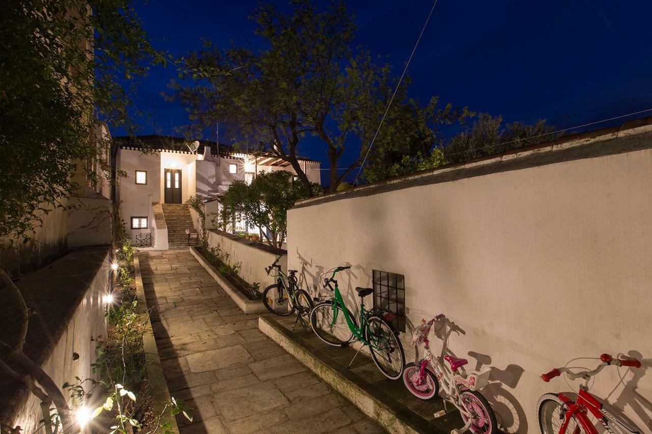 Two Olive Trees Guest House Spetses Town ภายนอก รูปภาพ