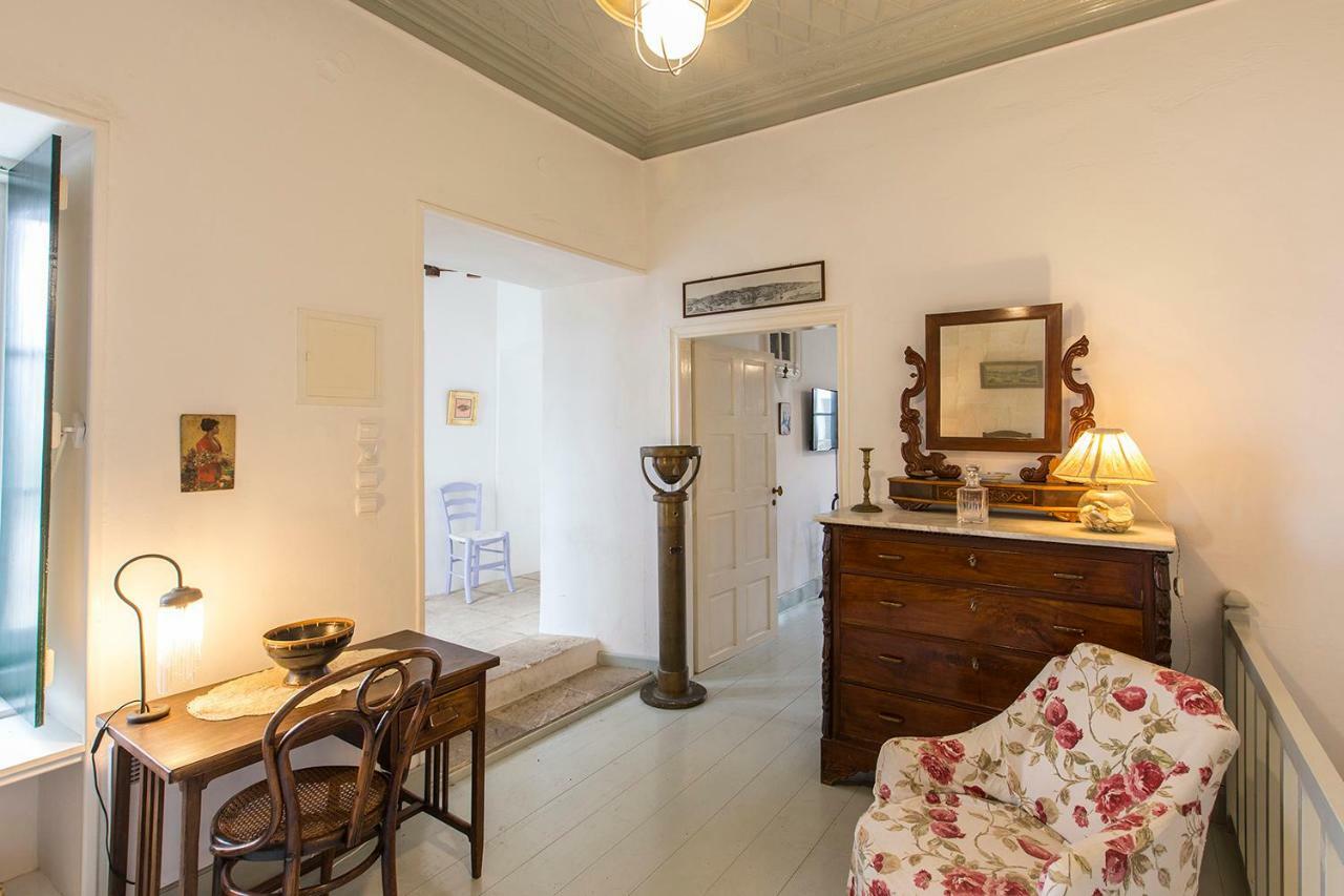 Two Olive Trees Guest House Spetses Town ภายนอก รูปภาพ