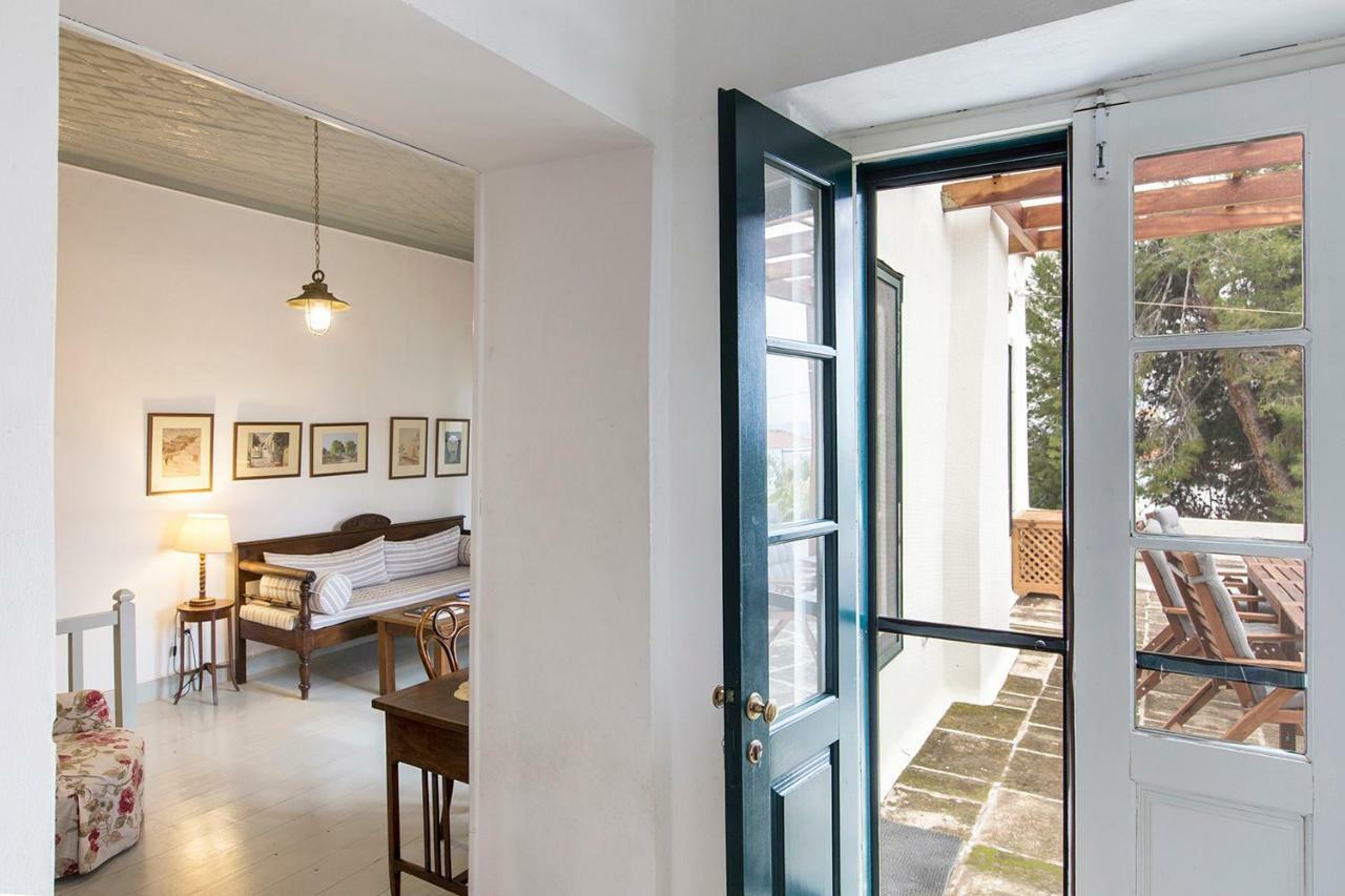 Two Olive Trees Guest House Spetses Town ภายนอก รูปภาพ