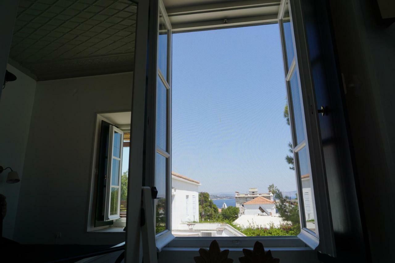 Two Olive Trees Guest House Spetses Town ภายนอก รูปภาพ